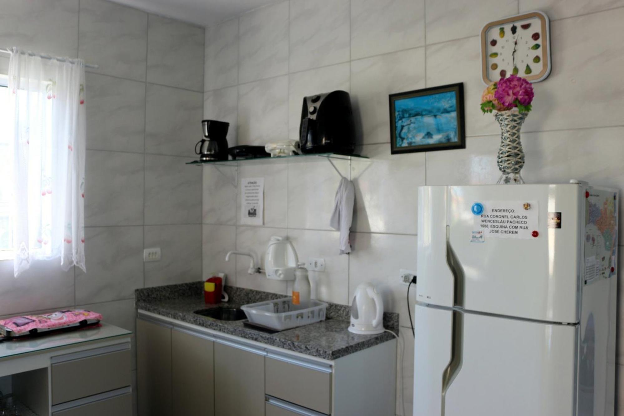 Decarli Executiva Aeroporto Guest house