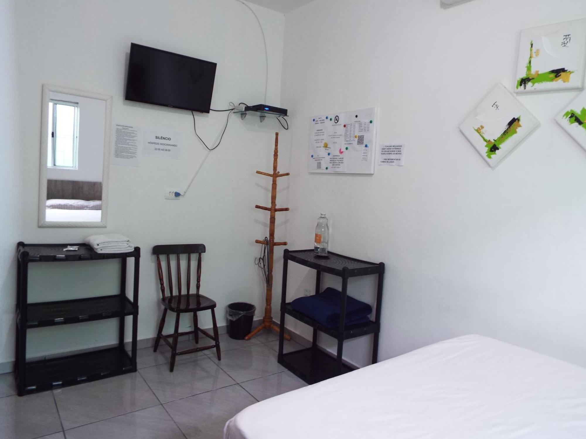 Decarli Executiva Aeroporto Guest house